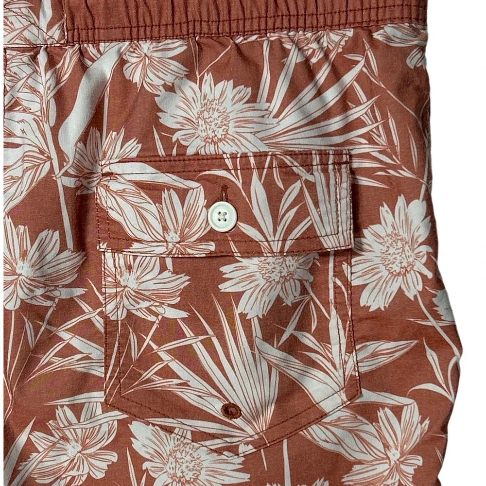 Rails mens swim